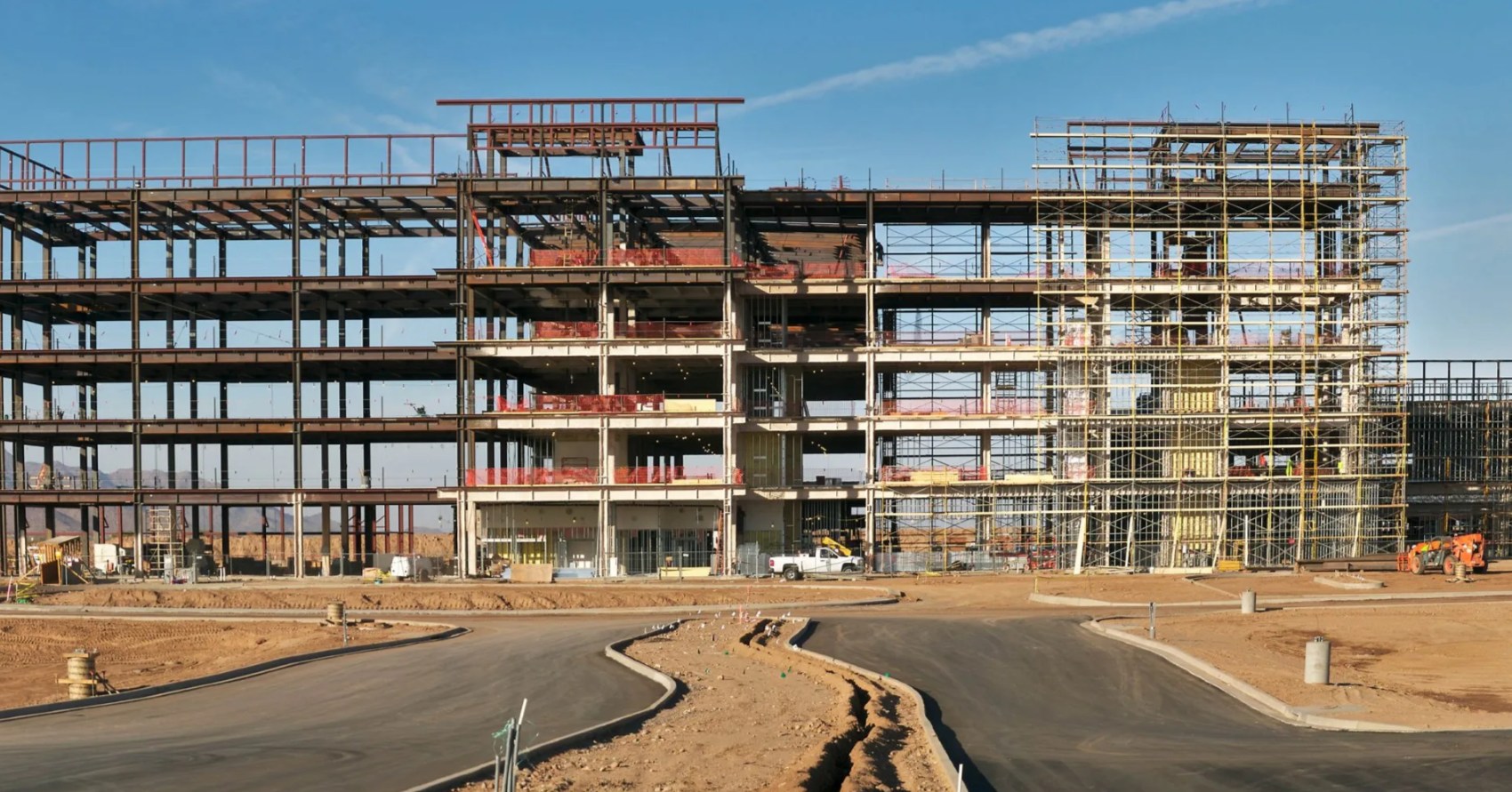 Commercial Building built by Machnick